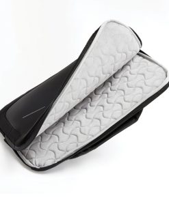 XD Design _ Laptop Bag, black - תיק צד למחשב נייד, תיק צד שחור למחשב, תיק צד אלגנטי למחשב נייד, תיק צד למחשב נייד למנהלים, תיק צד עשוי חומרים ממוחזרים, תיק צד אקסדי דיזיין, מתנה לעובדים, מתנה למנהלים, תיק צד שחור