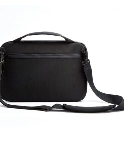 XD Design _ Laptop Bag, black - תיק צד למחשב נייד, תיק צד שחור למחשב, תיק צד אלגנטי למחשב נייד, תיק צד למחשב נייד למנהלים, תיק צד עשוי חומרים ממוחזרים, תיק צד אקסדי דיזיין, מתנה לעובדים, מתנה למנהלים, תיק צד שחור